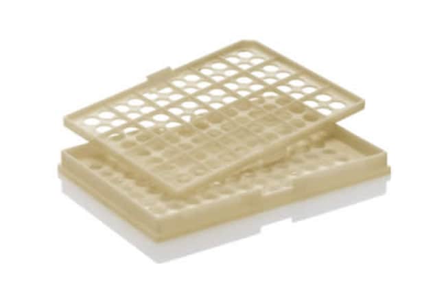 MicroAmp&trade; 96-Well Tray/Retainer Set